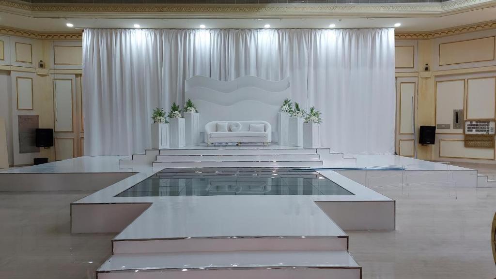 Al Salam Grand Hotel Al Buraimi Exterior photo